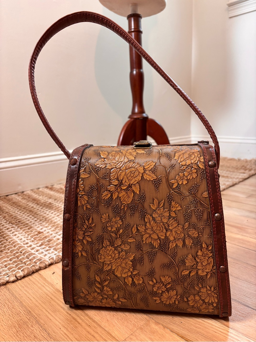 Vintage Floral Embossed Vanity Train Case Hard Shell Box Purse Handbag